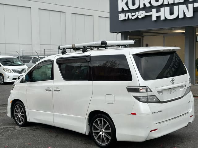2010 Toyota Vellfire JDM car for sale — photo 4 of 21