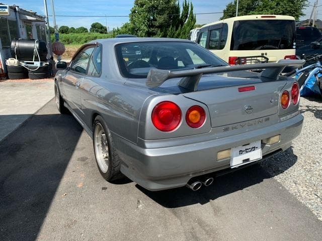 1998 Nissan Skyline JDM car for sale — photo 6 of 12