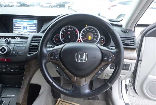 2009 Honda Accord JDM car for sale — photo 13 of 25