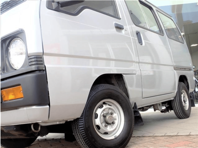 1990 Mitsubishi Minicab JDM car for sale — photo 3 of 17