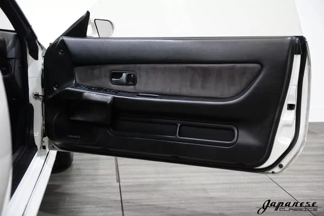 1993 Nissan Skyline JDM car for sale — photo 19 of 25