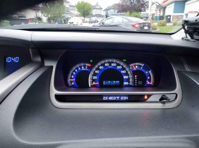 2005 Honda Odyssey JDM car for sale — photo 9 of 12
