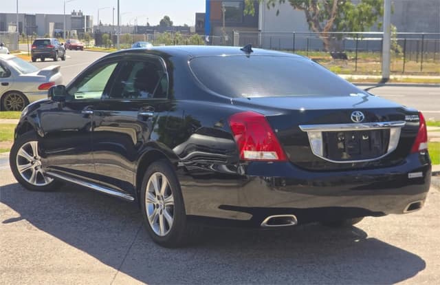 2012 Toyota Majesta JDM car for sale — photo 2 of 19