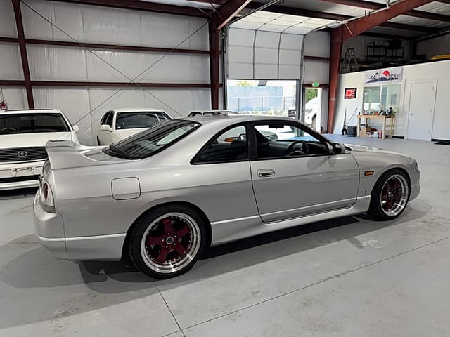 1996 Nissan Skyline JDM car for sale — photo 6 of 25