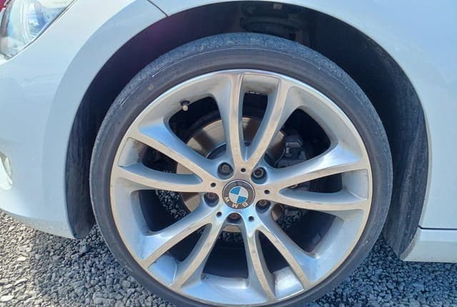 2011 Bmw 3 Series JDM car for sale — photo 9 of 25