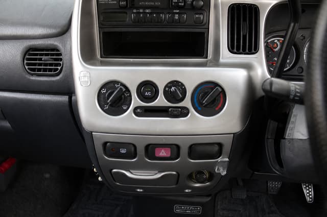 2001 Daihatsu Atrai JDM car for sale — photo 16 of 18