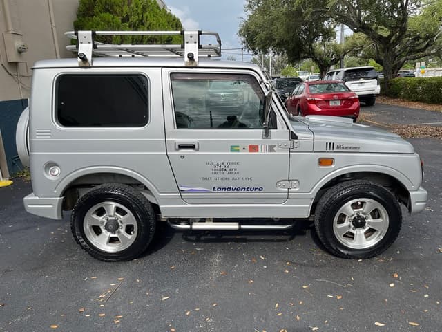 1998 Suzuki Jimny JDM car for sale — photo 8 of 17