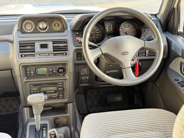 1996 Mitsubishi Pajero JDM car for sale — photo 18 of 25