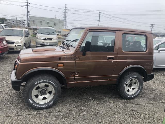1996 Suzuki Jimny JDM car for sale — photo 2 of 5