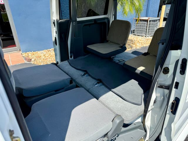 1999 Mitsubishi Town Box JDM car for sale — photo 17 of 18