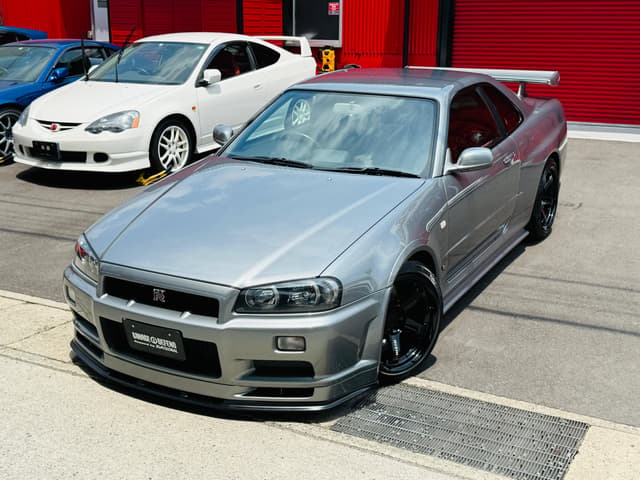 Nissan Skyline JDM car for sale — photo 9 of 10
