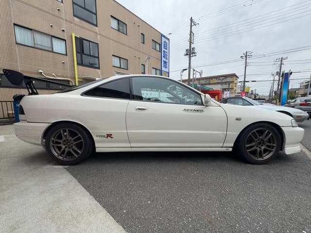 1996 Honda Integra JDM car for sale — photo 8 of 10