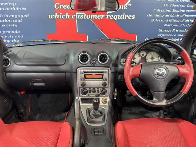 2004 Mazda Roadster (Eunos Roadster / MX-5) JDM car for sale — photo 4 of 10