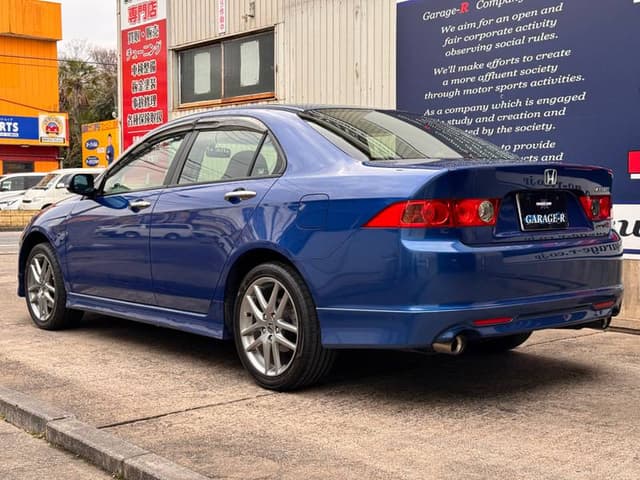 2006 Honda Accord JDM car for sale — photo 2 of 10