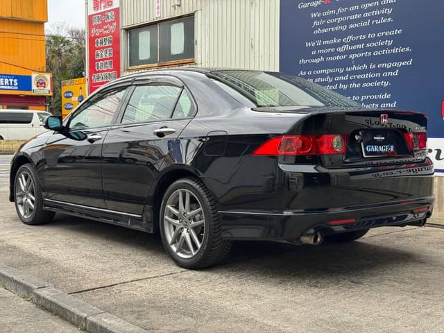2006 Honda Accord JDM car for sale — photo 2 of 10