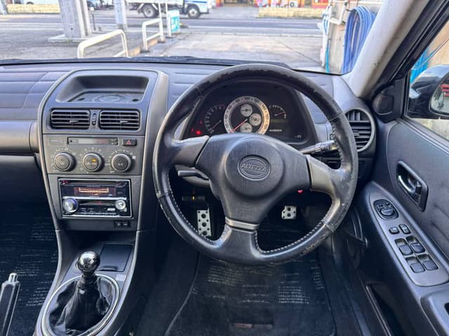 1999 Toyota Altezza JDM car for sale — photo 5 of 10