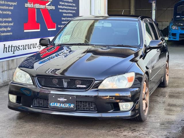 1999 Toyota Altezza JDM car for sale — photo 7 of 10