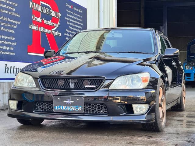 1999 Toyota Altezza JDM car for sale — photo 8 of 10