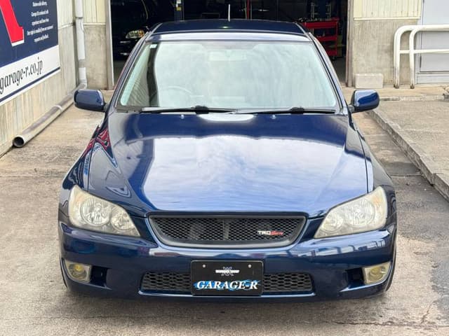 2005 Toyota Altezza JDM car for sale — photo 7 of 10