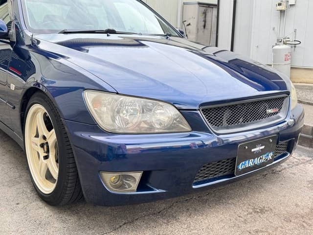 2005 Toyota Altezza JDM car for sale — photo 10 of 10
