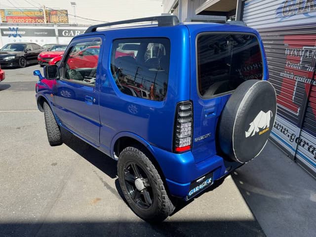 2005 Suzuki Jimny JDM car for sale — photo 2 of 10