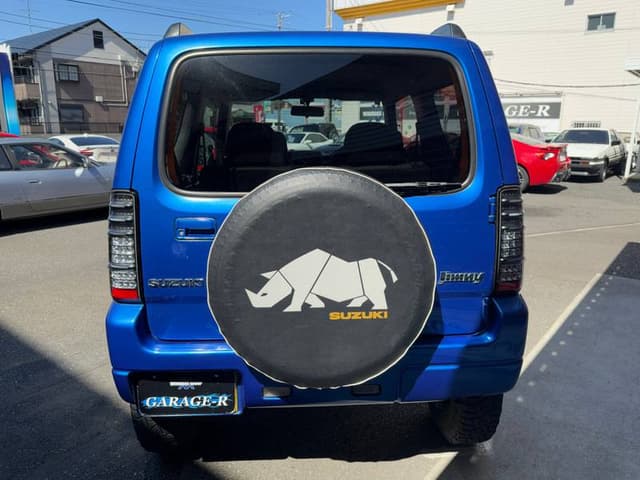 2005 Suzuki Jimny JDM car for sale — photo 8 of 10