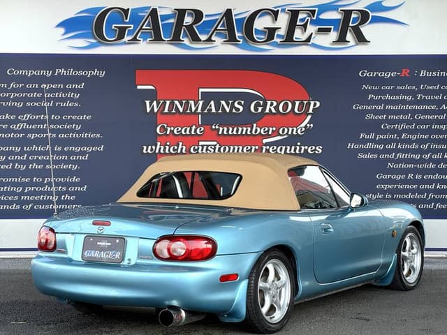 2000 Mazda Roadster (Eunos Roadster / MX-5) JDM car for sale — photo 2 of 10