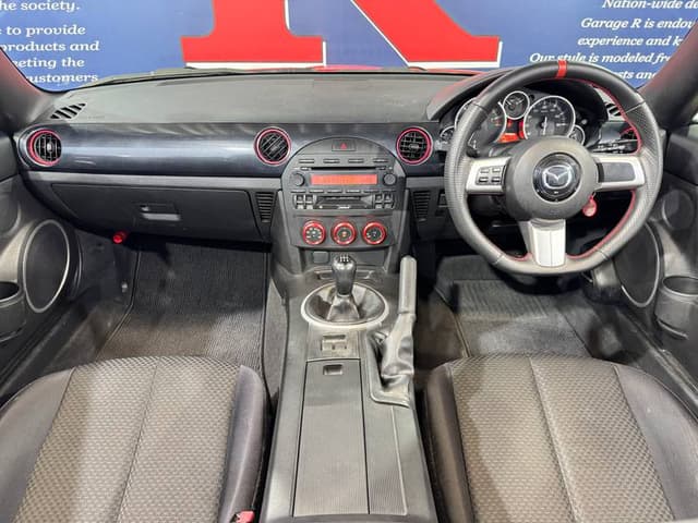 2005 Mazda Roadster (Eunos Roadster / MX-5) JDM car for sale — photo 4 of 10