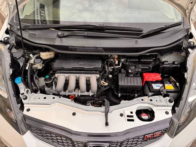 2011 Honda Fit JDM car for sale — photo 4 of 10