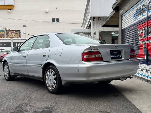 1997 Toyota Chaser JDM car for sale — photo 2 of 10