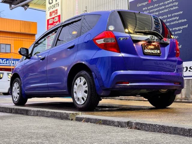 2011 Honda Fit JDM car for sale — photo 2 of 10