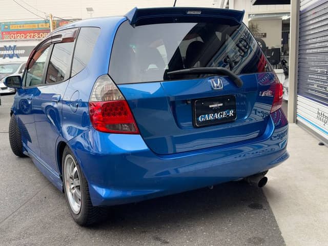 2006 Honda Fit JDM car for sale — photo 2 of 10