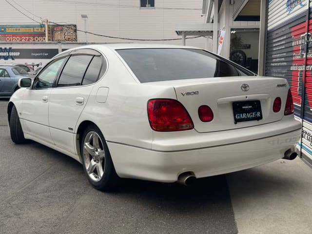 2001 Toyota Aristo JDM car for sale — photo 2 of 10