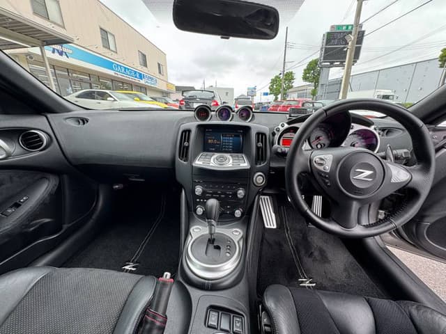 2009 Nissan Fairlady Z JDM car for sale — photo 4 of 10