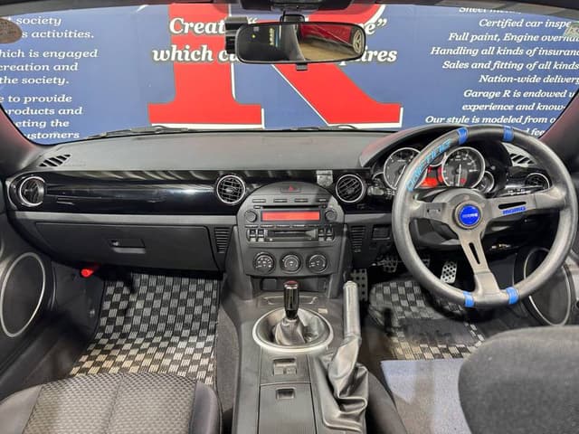 2006 Mazda Roadster (Eunos Roadster / MX-5) JDM car for sale — photo 4 of 10