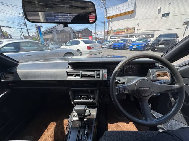1989 Nissan Cedric JDM car for sale — photo 3 of 10