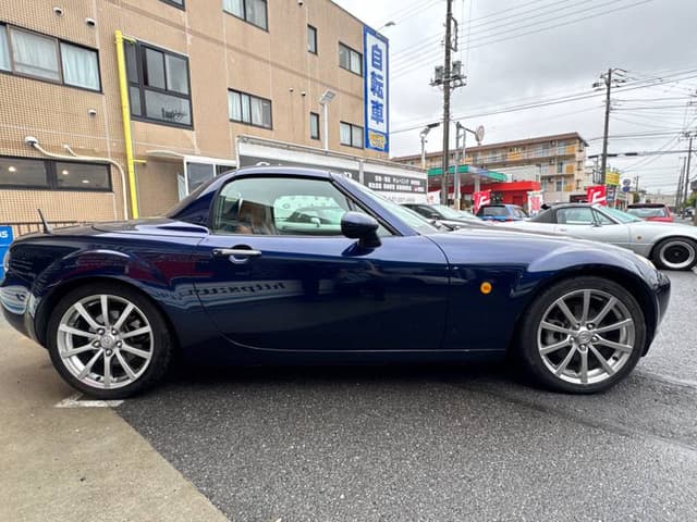 2007 Mazda Roadster (Eunos Roadster / MX-5) JDM car for sale — photo 8 of 10