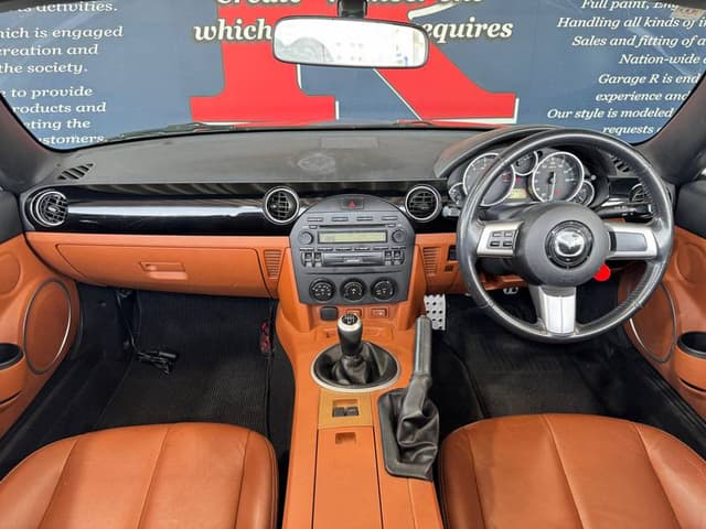2005 Mazda Roadster (Eunos Roadster / MX-5) JDM car for sale — photo 4 of 10