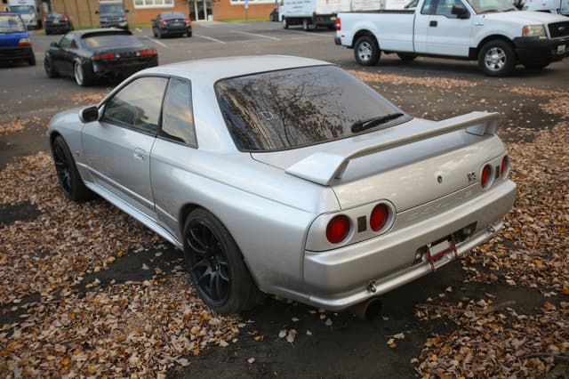 1990 Nissan Skyline JDM car for sale — photo 17 of 25