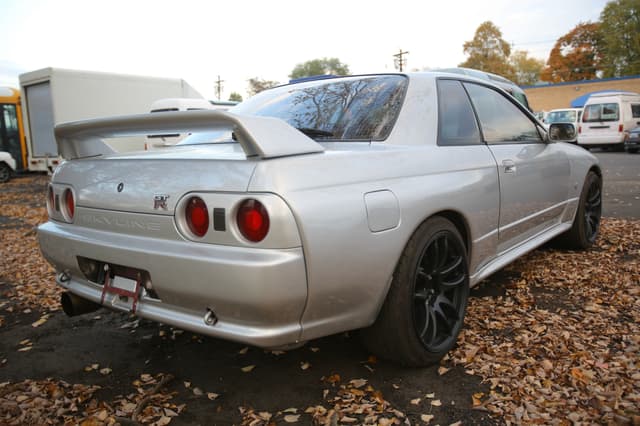 1990 Nissan Skyline JDM car for sale — photo 20 of 25