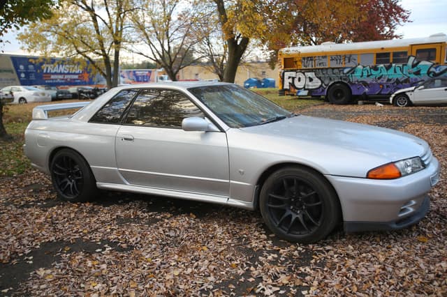 1990 Nissan Skyline JDM car for sale — photo 6 of 25