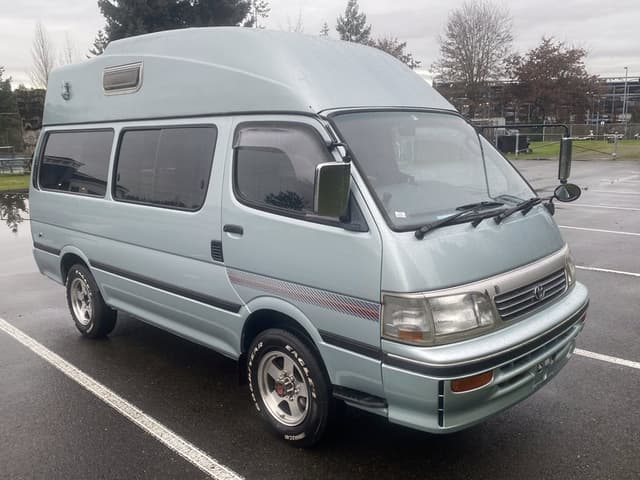 1995 Toyota HiAce JDM car for sale — photo 2 of 21