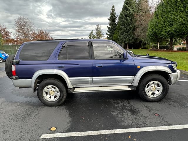 1996 Toyota Hilux Surf JDM car for sale — photo 3 of 10