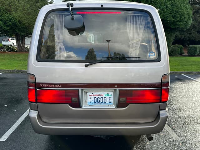 1996 Toyota HiAce JDM car for sale — photo 5 of 20