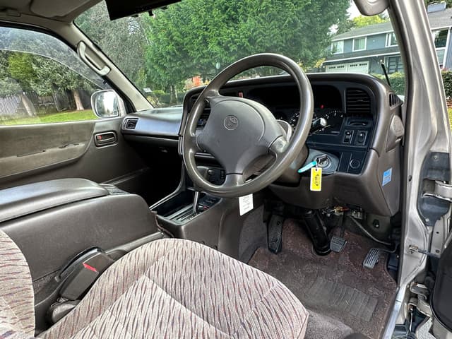 1996 Toyota HiAce JDM car for sale — photo 10 of 10