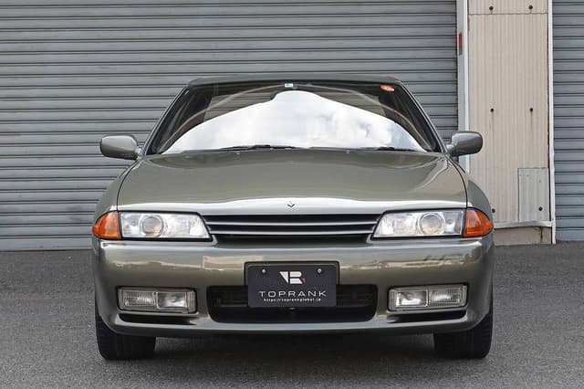 1992 Nissan Skyline JDM car for sale — photo 4 of 10