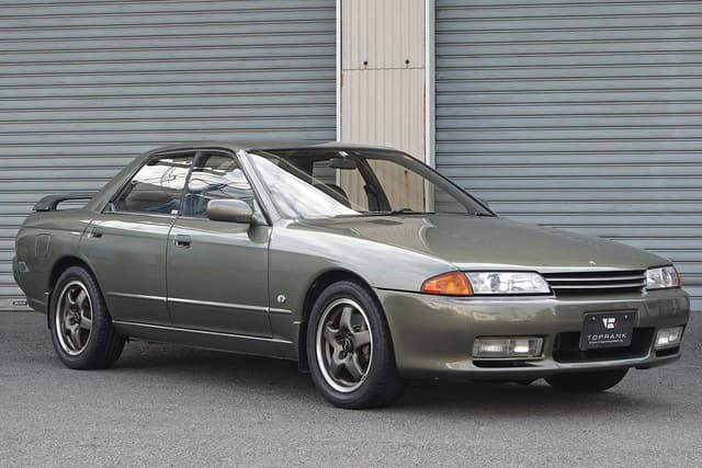 1992 Nissan Skyline JDM car for sale — photo 7 of 10