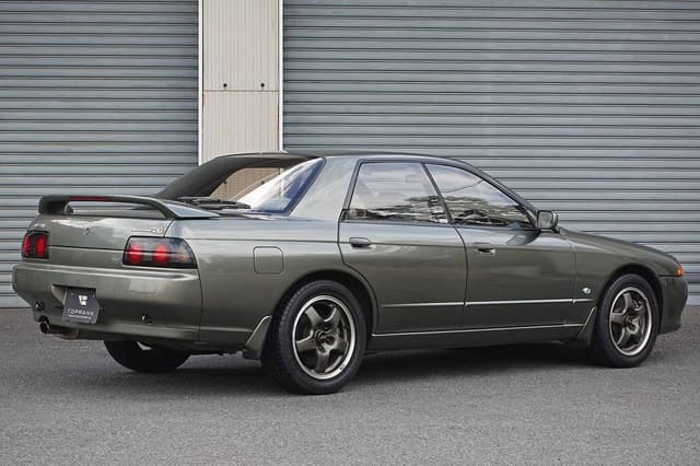 1992 Nissan Skyline JDM car for sale — photo 9 of 10