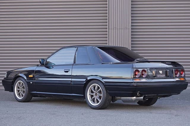 1987 Nissan Skyline JDM car for sale — photo 5 of 10