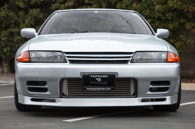 1991 Nissan Skyline JDM car for sale — photo 5 of 10